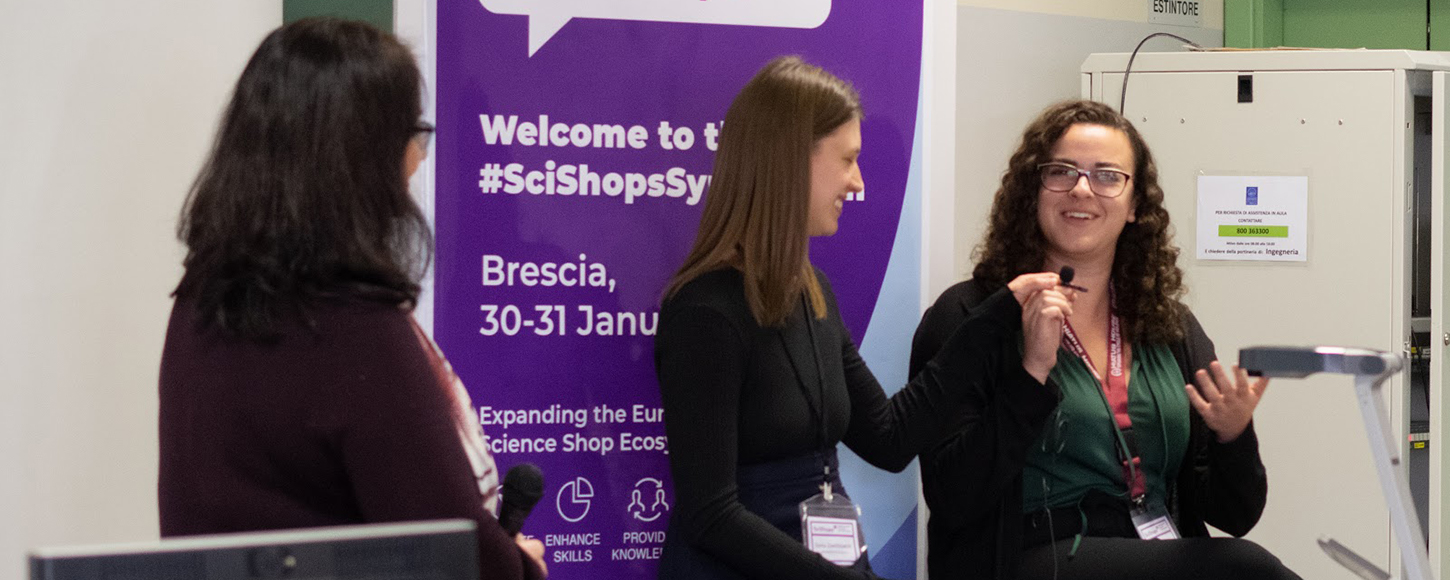 University of Guelph students and winners of the SciShops Pitch Symposium, Brianna Wilson and Sonia Zawitkowski, talking about their community-research project at the SciShops Symposium. Photo: Liselotte Rambonnet